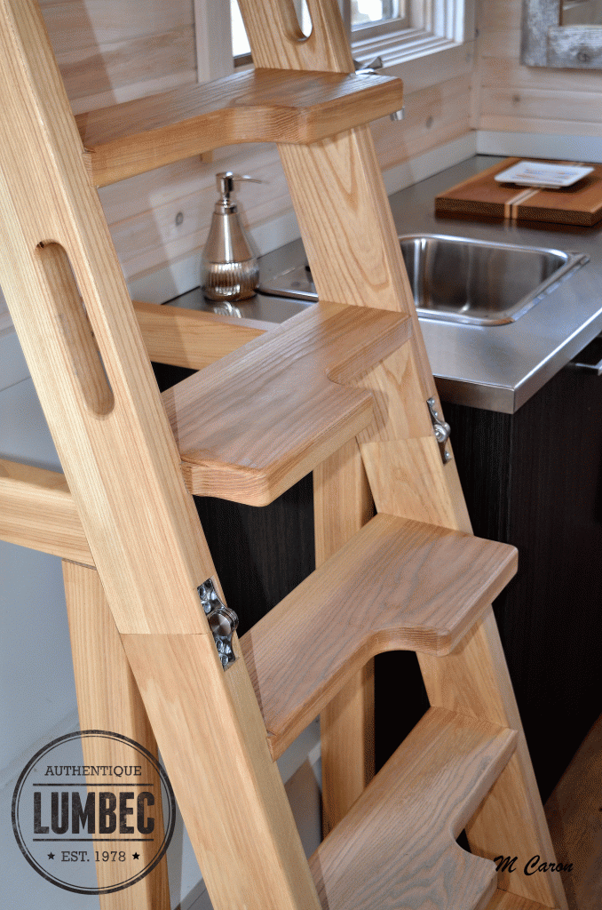 Pour se rendre à la chambre, l'utilisation d'une échelle/escalier facilite la montée.